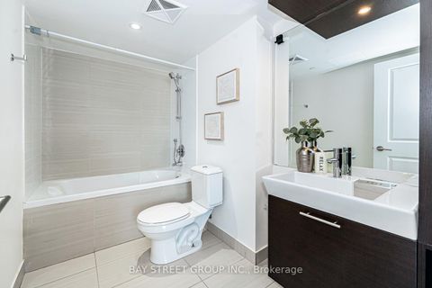 Photo 17 at 2201 - 386 Yonge Street, Bay Street Corridor, Toronto