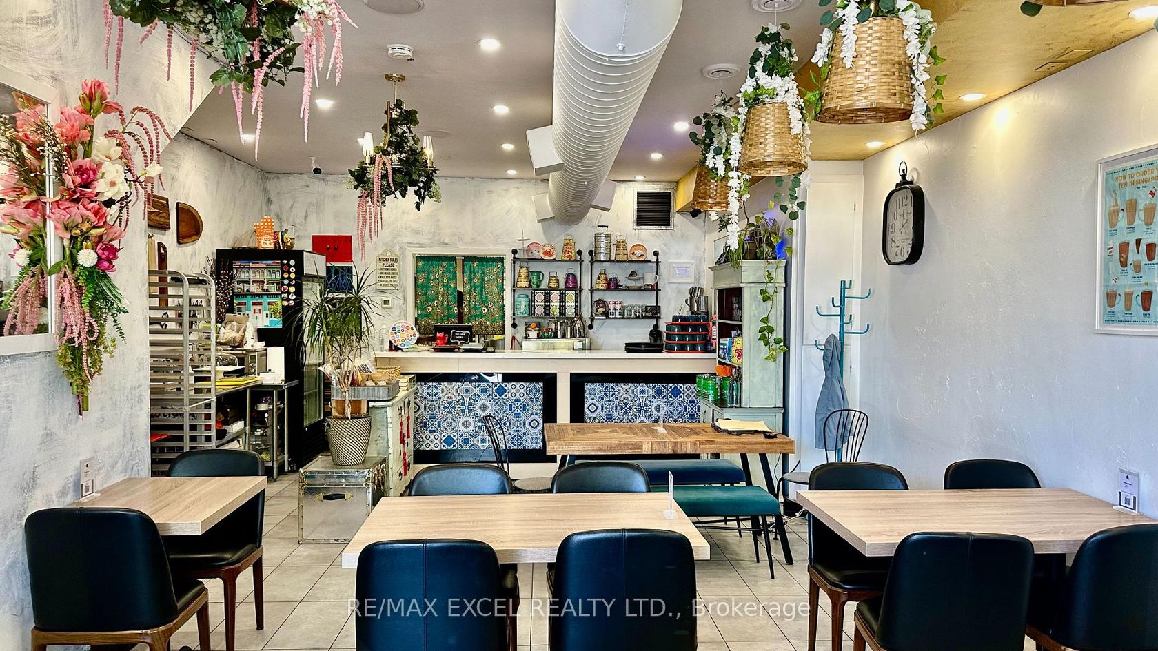 713 College St Street, Little Italy, Toronto photo number 2