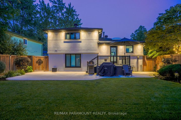 Photo 3 at 10 Farmington Drive, Brampton East, Brampton