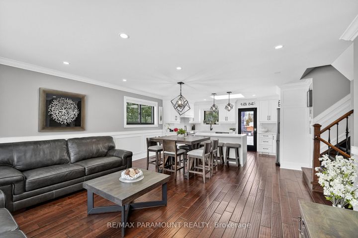 Photo 10 at 10 Farmington Drive, Brampton East, Brampton