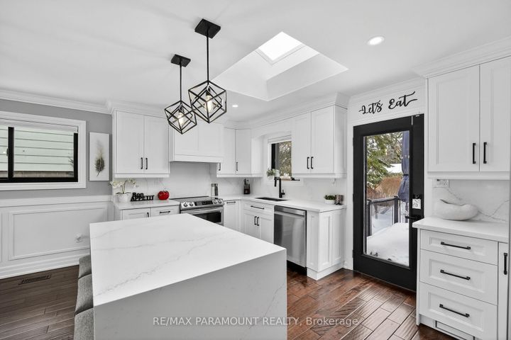 Photo 13 at 10 Farmington Drive, Brampton East, Brampton