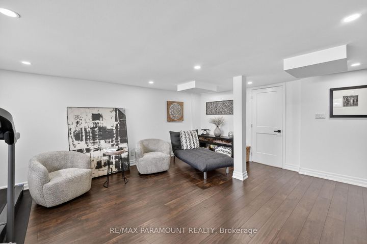 Photo 31 at 10 Farmington Drive, Brampton East, Brampton