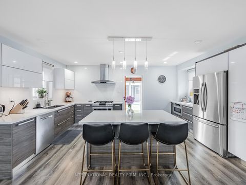 Photo 10 at 49 Lapp Street, Smythe, Toronto