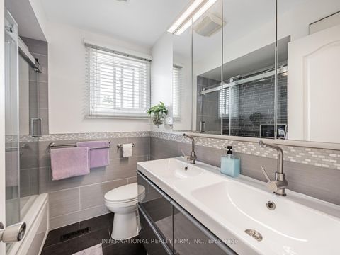 Photo 19 at 49 Lapp Street, Smythe, Toronto