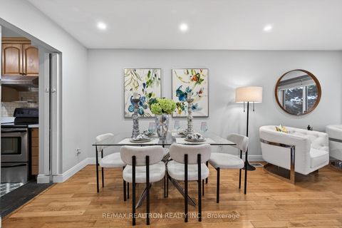 Photo 5 at 86 - 201 Alexmuir Boulevard, Agincourt North, Toronto