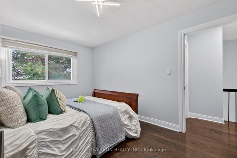 Photo 36 at 86 - 201 Alexmuir Boulevard, Agincourt North, Toronto