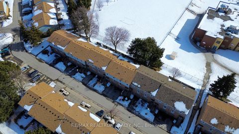 Photo 39 at 86 - 201 Alexmuir Boulevard, Agincourt North, Toronto