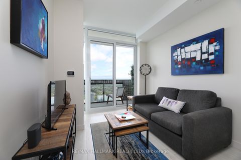 Photo 10 at 5009 - 8 Eglinton Avenue E, Mount Pleasant West, Toronto