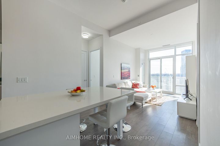 Photo 2 at 1528 - 25 Adra Grado Way, Bayview Village, Toronto