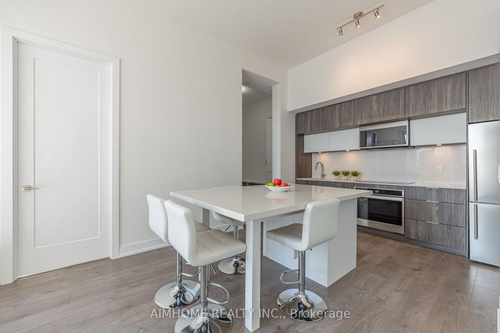 Photo 10 at 1528 - 25 Adra Grado Way, Bayview Village, Toronto