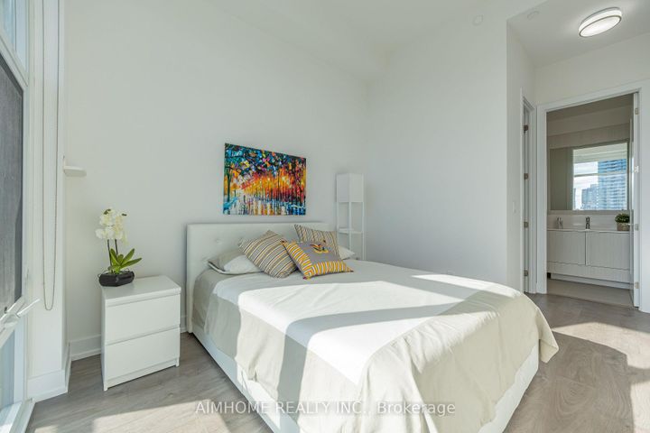 Photo 13 at 1528 - 25 Adra Grado Way, Bayview Village, Toronto