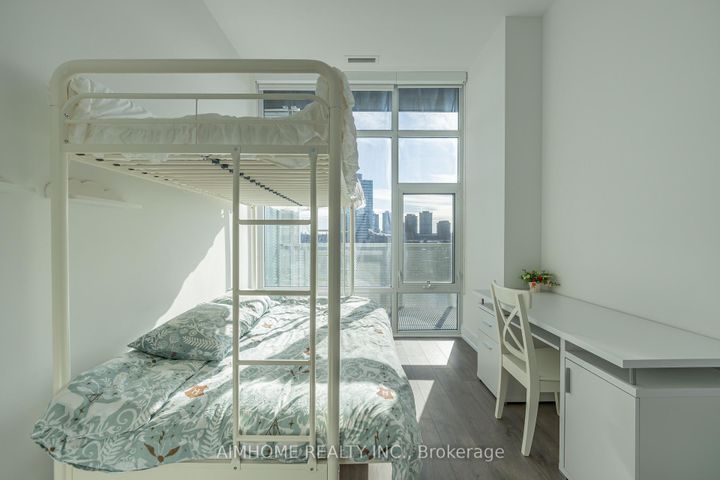 Photo 18 at 1528 - 25 Adra Grado Way, Bayview Village, Toronto