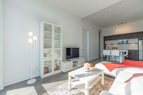 Photo 11 at 1528 - 25 Adra Grado Way, Bayview Village, Toronto