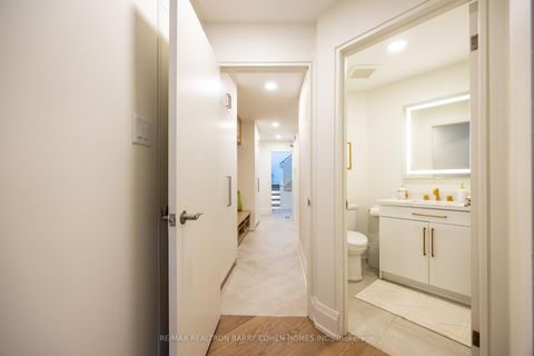 Photo 14 at 10 Penwood Crescent, Don Mills, Toronto