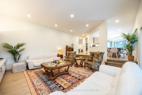 Photo 17 at 10 Penwood Crescent, Don Mills, Toronto