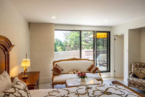 Photo 32 at 10 Penwood Crescent, Don Mills, Toronto