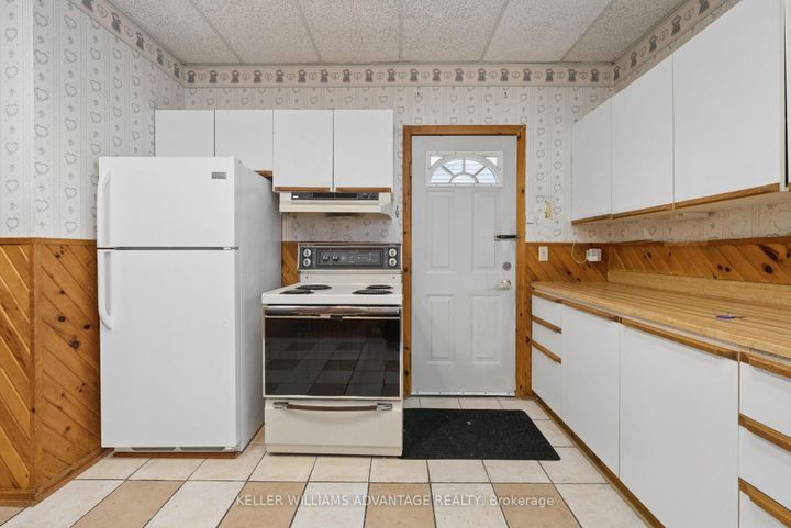 Photo 12 at 132 Ivy Avenue, South Riverdale, Toronto