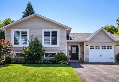 Photo 1 at 261 Crawford Street, Ardagh, Barrie