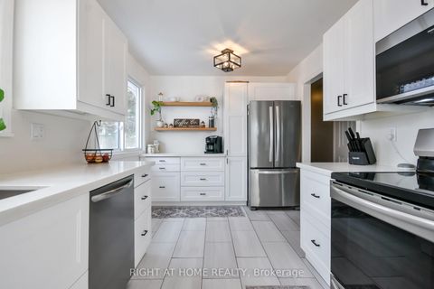 Photo 17 at 261 Crawford Street, Ardagh, Barrie