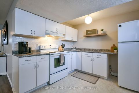 Photo 37 at 261 Crawford Street, Ardagh, Barrie