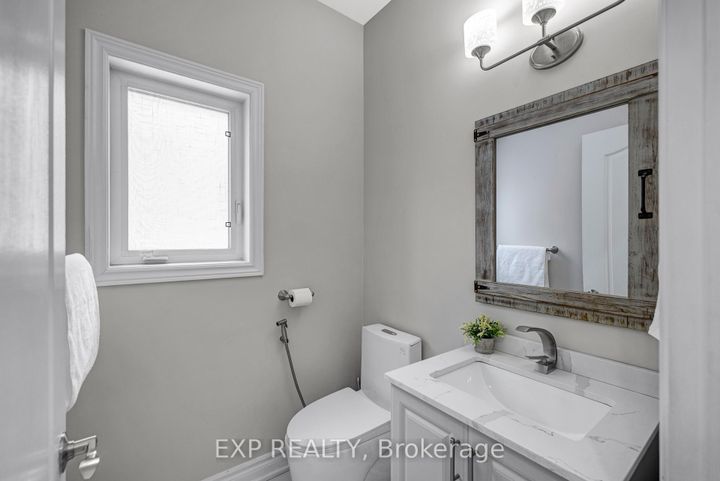 Photo 13 at 565 Foxcroft Boulevard, Wyndham, Newmarket