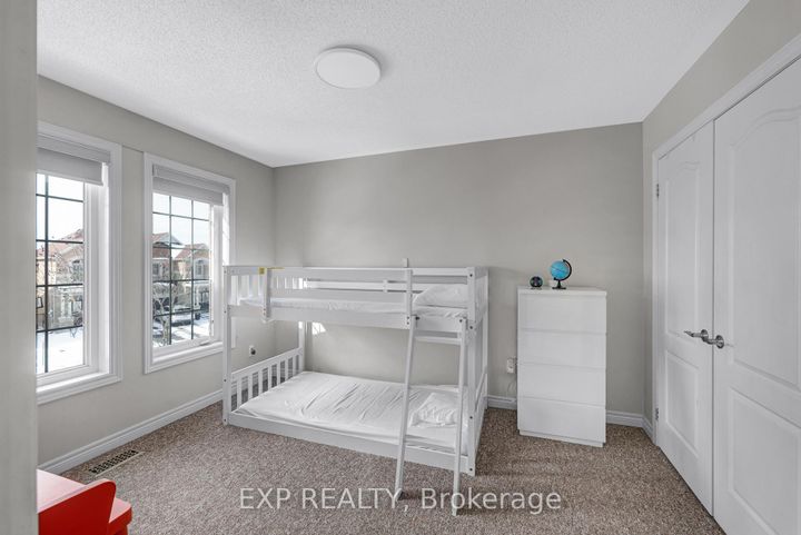 Photo 25 at 565 Foxcroft Boulevard, Wyndham, Newmarket