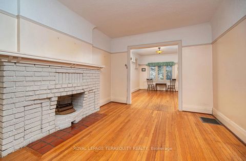 Photo 6 at 59 Ostend Avenue, Swansea, Toronto