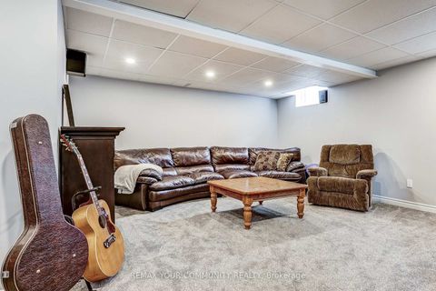 Photo 46 at 2 Laurelbank Crescent, Keswick North, Georgina