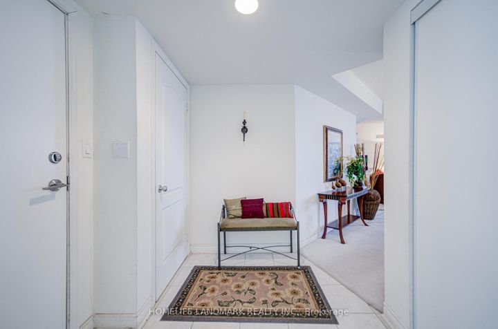 Photo 10 at 712 - 2 Rean Drive, Bayview Village, Toronto