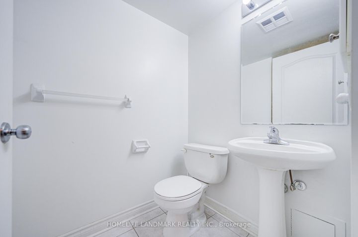 Photo 11 at 712 - 2 Rean Drive, Bayview Village, Toronto