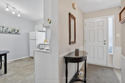 Photo 4 at 3 Early Appleway, Donalda, Toronto