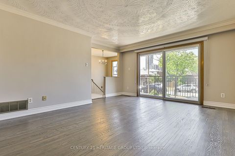 Photo 4 at 107 Hazelnut Crescent, Pleasant View, Toronto