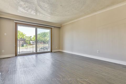 Photo 5 at 107 Hazelnut Crescent, Pleasant View, Toronto