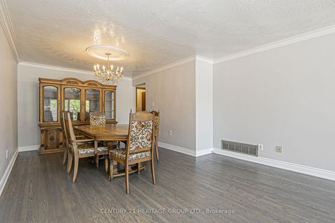 Photo 6 at 107 Hazelnut Crescent, Pleasant View, Toronto