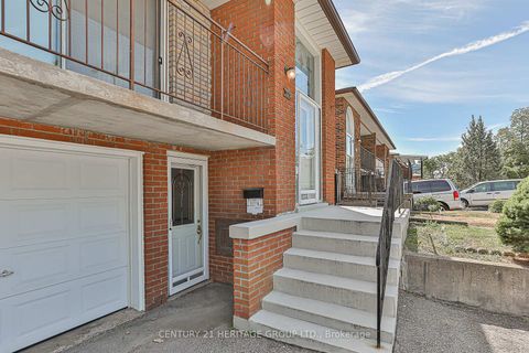 Photo 19 at 107 Hazelnut Crescent, Pleasant View, Toronto