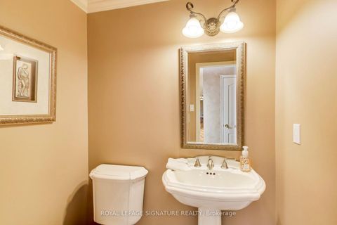 Photo 18 at 127 Mountcharles Crescent, Maple, Vaughan