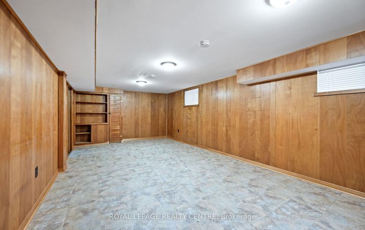 Photo 19 at 8 Davick Drive, Alderwood, Toronto