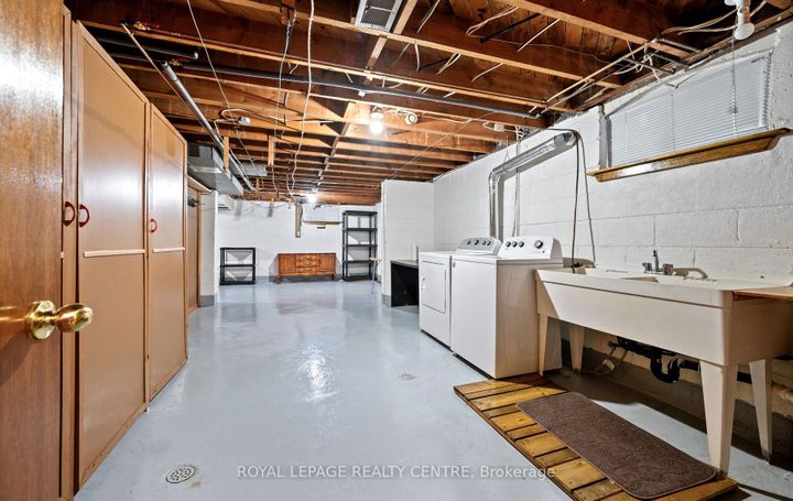 Photo 20 at 8 Davick Drive, Alderwood, Toronto