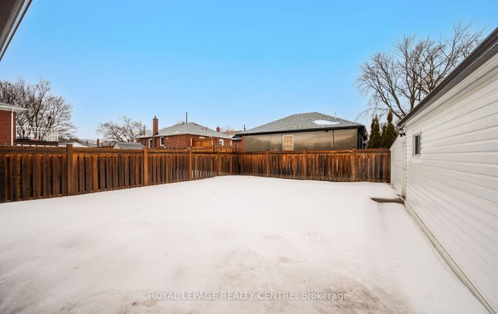 Photo 21 at 8 Davick Drive, Alderwood, Toronto
