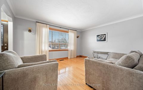 Photo 6 at 8 Davick Drive, Alderwood, Toronto