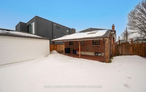 Photo 25 at 8 Davick Drive, Alderwood, Toronto