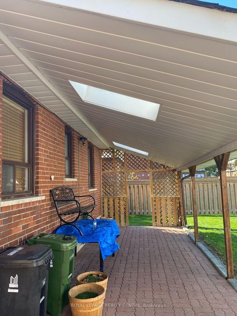 Photo 26 at 8 Davick Drive, Alderwood, Toronto