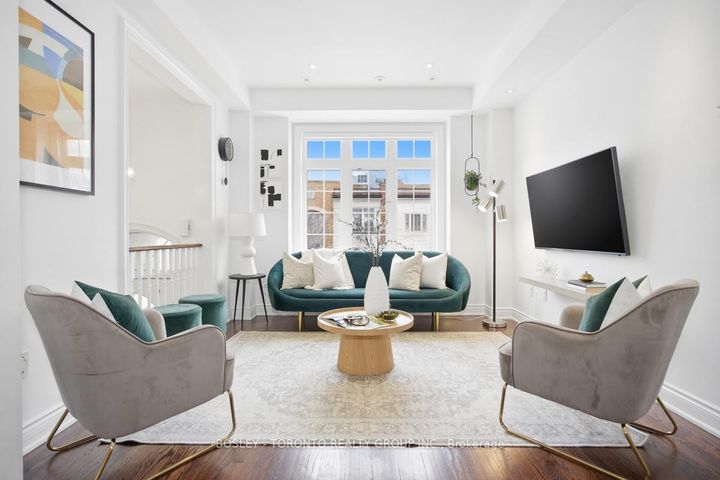 Photo 2 at 20 Isaac Devins Avenue, East Woodbridge, Vaughan