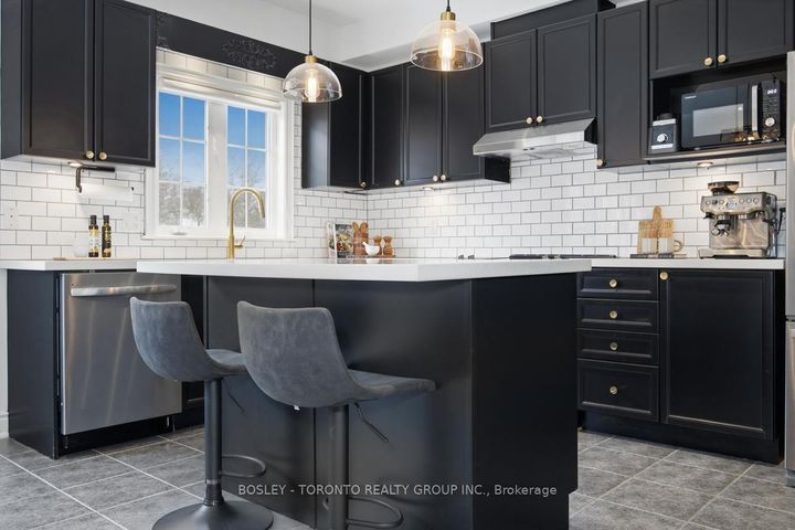 Photo 14 at 20 Isaac Devins Avenue, East Woodbridge, Vaughan