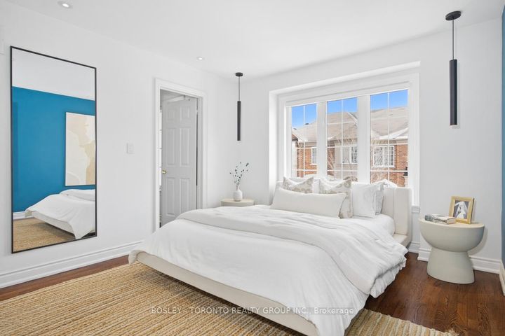 Photo 24 at 20 Isaac Devins Avenue, East Woodbridge, Vaughan