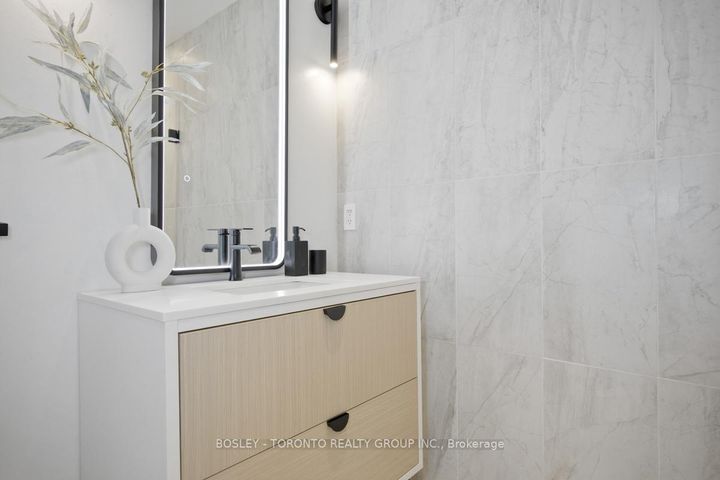 Photo 30 at 20 Isaac Devins Avenue, East Woodbridge, Vaughan