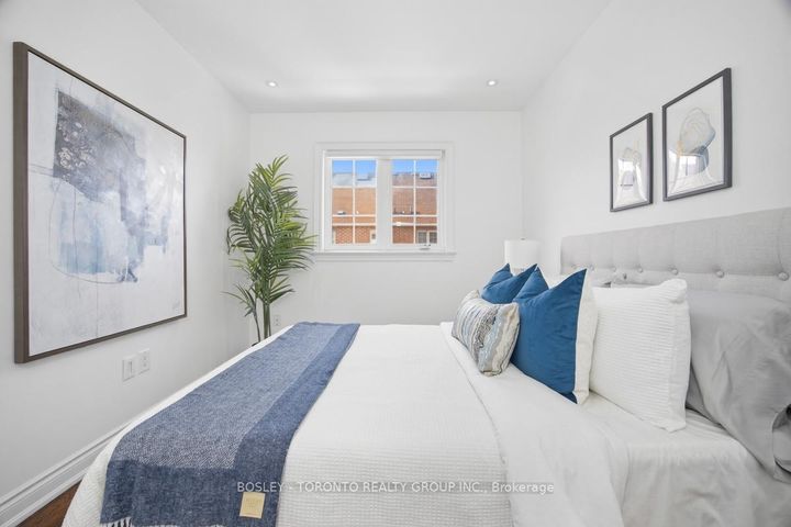 Photo 33 at 20 Isaac Devins Avenue, East Woodbridge, Vaughan