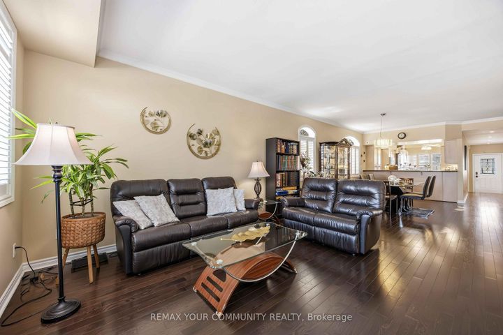 Photo 16 at 17 - 520 Silken Laumann Drive, Wyndham, Newmarket