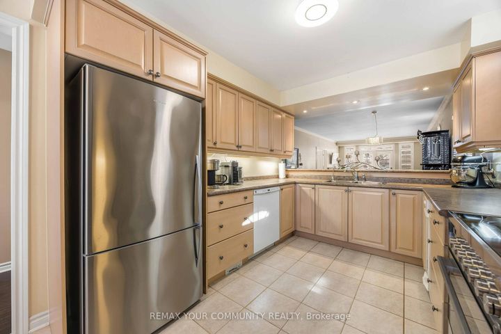 Photo 23 at 17 - 520 Silken Laumann Drive, Wyndham, Newmarket