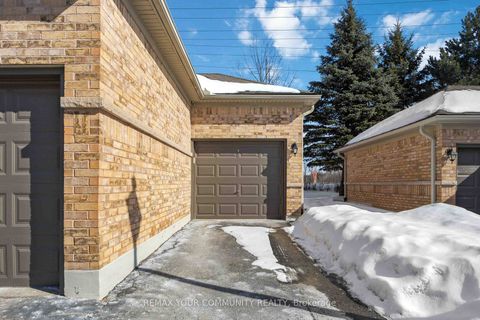 Photo 49 at 17 - 520 Silken Laumann Drive, Wyndham, Newmarket